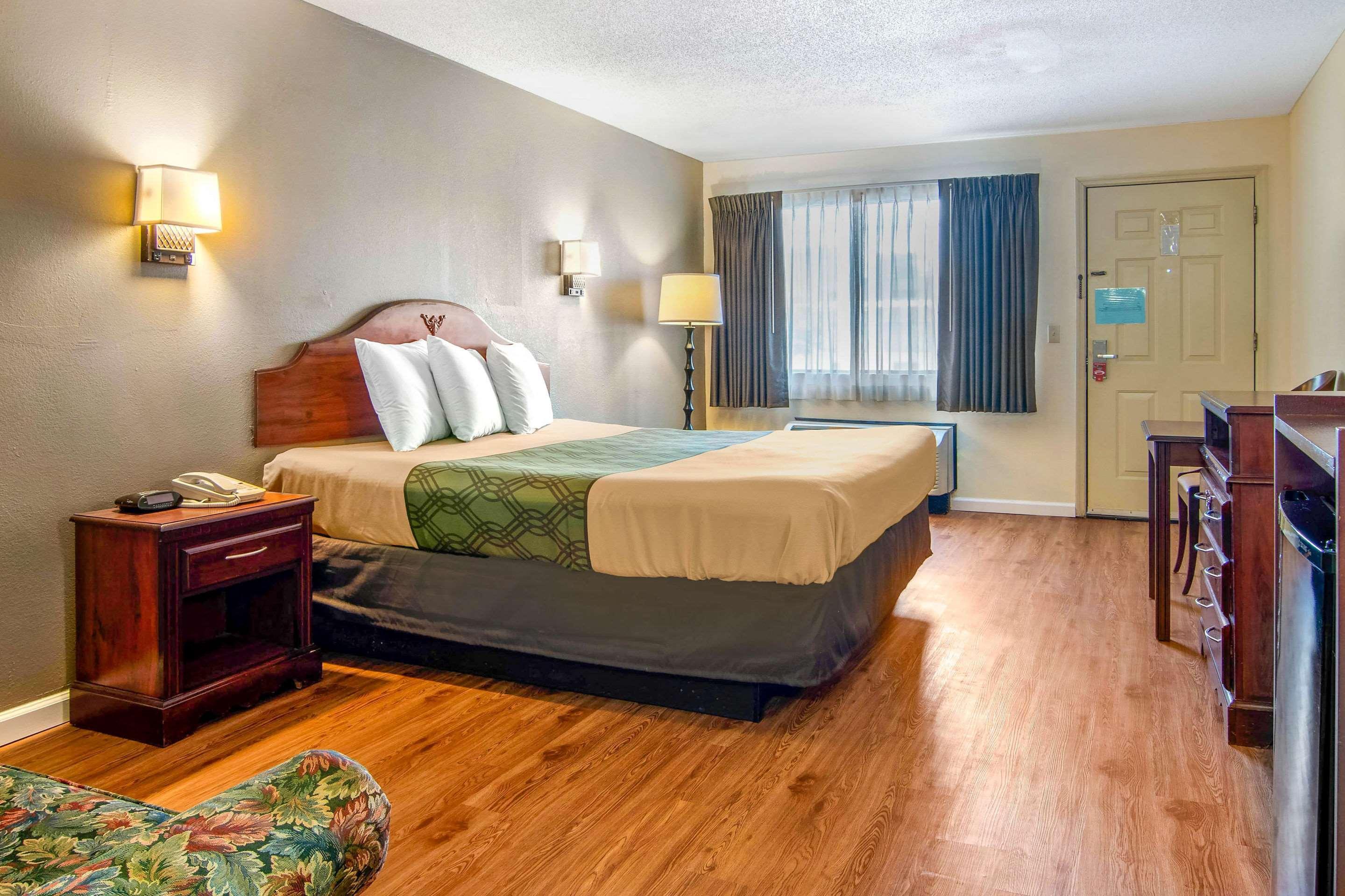 Econo Lodge Inn & Suites Fort Oglethorpe Luaran gambar