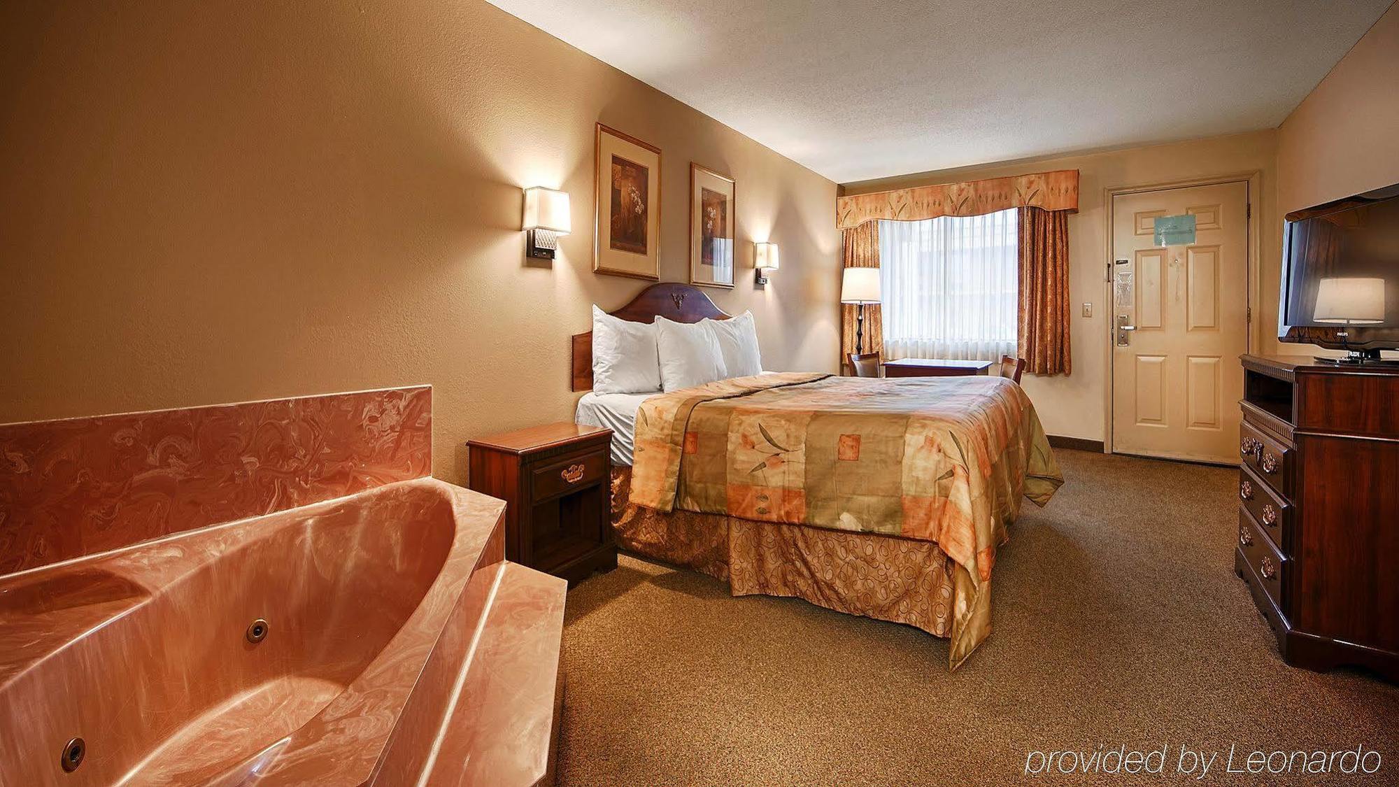 Econo Lodge Inn & Suites Fort Oglethorpe Bilik gambar
