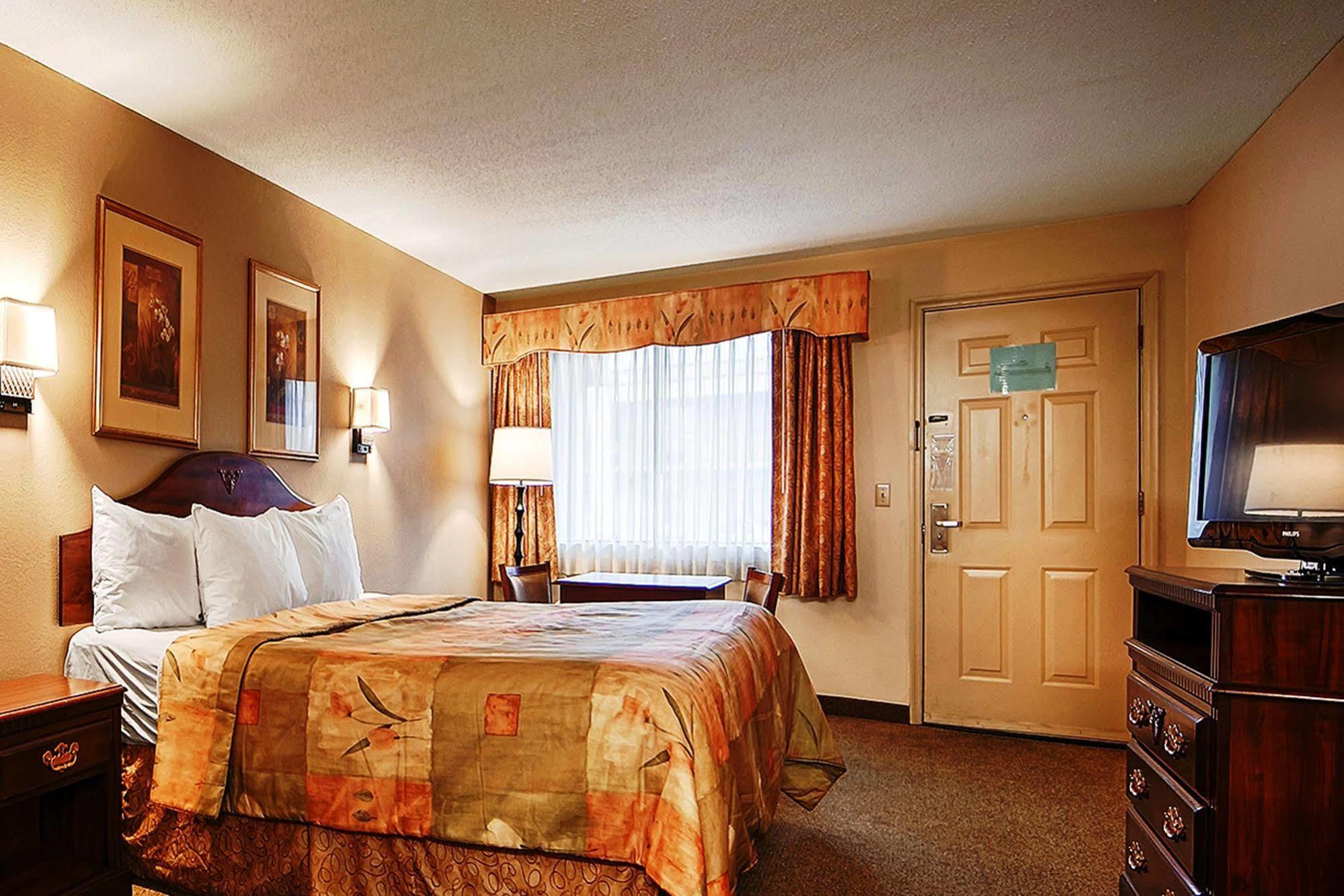 Econo Lodge Inn & Suites Fort Oglethorpe Luaran gambar